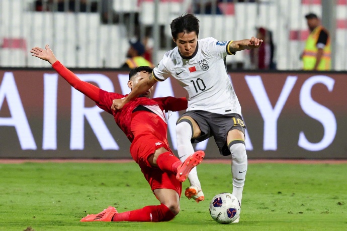 尼克尔森斯攻入制胜一球，波尔多客场险胜的简单介绍